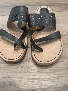 BORN B.O.C CASABA BLACK TOE LOOP SANDALS SLIDES Size 8